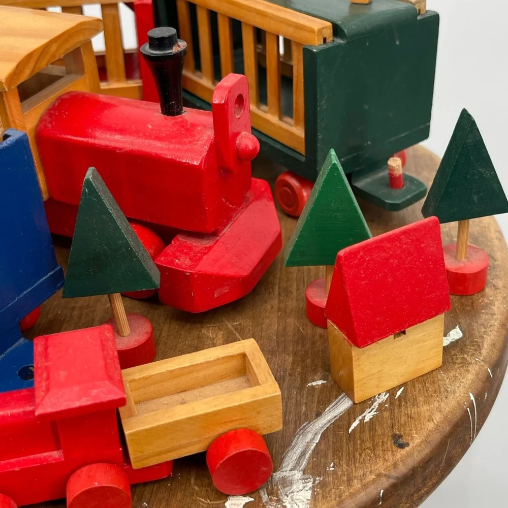 ⭐️International Silver 1994 Colorful Wooden Animal Train Set